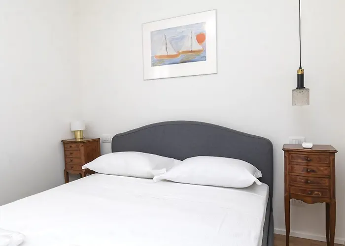Ihost Luxury Flat - Gaudenzio Ferrari 14